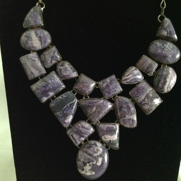 Vintage style Arttisan made Stone necklace. - Picture 2 of 6